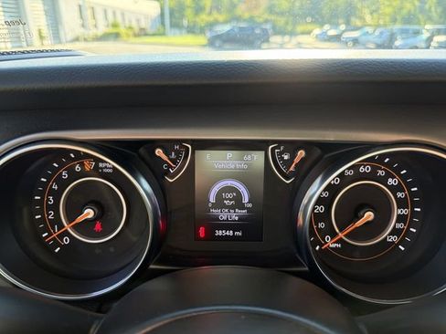 Used 2022 Jeep Wrangler Unlimited Sport AWD/4WD image 19