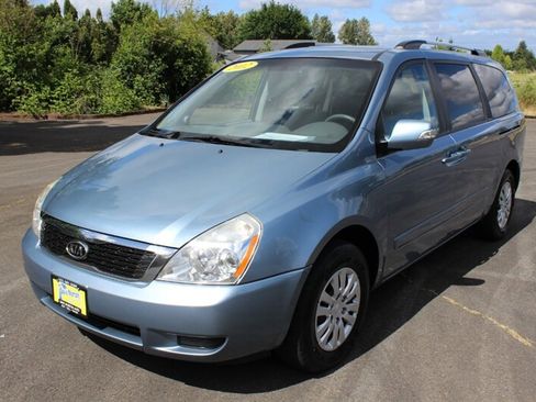 Used 2012 Kia Sedona LX FWD image 2