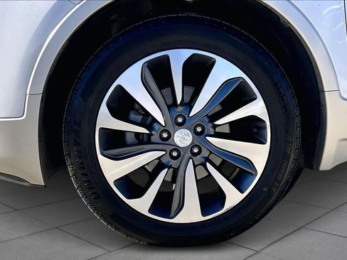 Used 2021 Buick Encore Preferred w/ Safety Package image 10