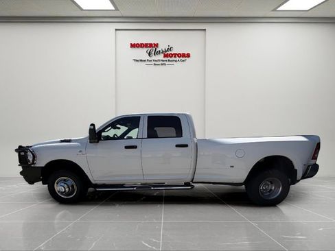 Used 2023 RAM 3500 Tradesman AWD/4WD image 4