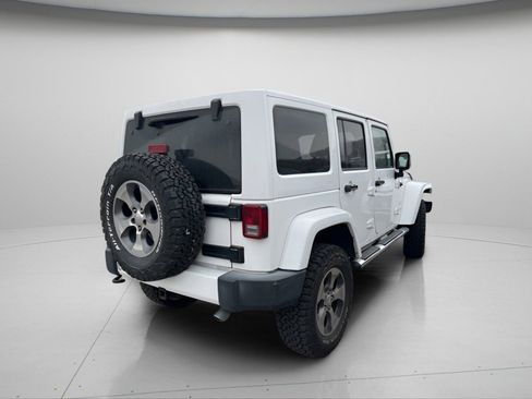 Used 2016 Jeep Wrangler Unlimited Sahara w/ Mopar Chrome Edition Group image 17