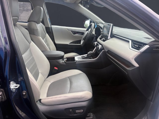 Used 2022 Toyota RAV4 Limited w/ Limited Grade Weather Package AWD/4WD image 15