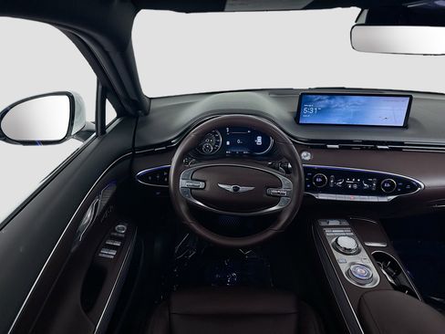 Used 2023 Genesis GV70 2.5T w/ Advanced Package image 17