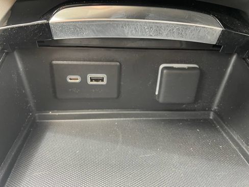 Used 2023 Buick Envision Preferred AWD/4WD image 30