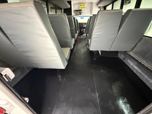 Used 2004 Chevrolet Express 3500 w/ School Bus Package RWD image 26
