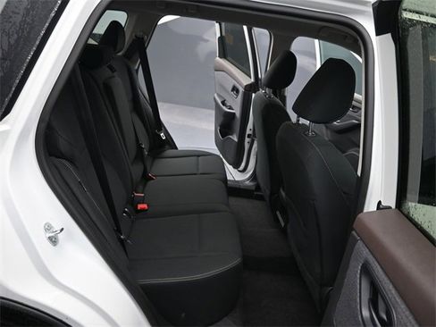 Used 2023 Nissan Rogue S image 9