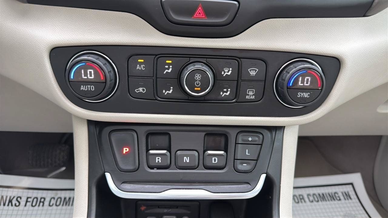 Used 2019 GMC Terrain Denali w/ Advanced Safety Package AWD/4WD image 28