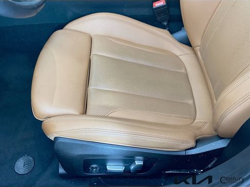 Used 2022 BMW 330e w/ Driving Assistance Package RWD image 19