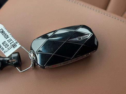 New 2026 Genesis GV70 2.5T Advanced image 39