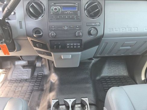 Used 2013 Ford F250 XL image 11