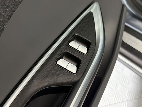 Used 2023 Lucid Air Pure RWD image 17