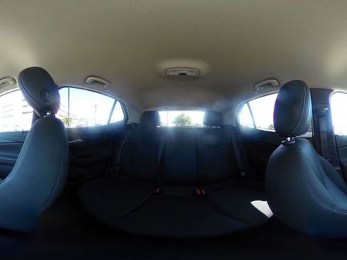 Used 2025 Buick Encore GX Preferred image 40