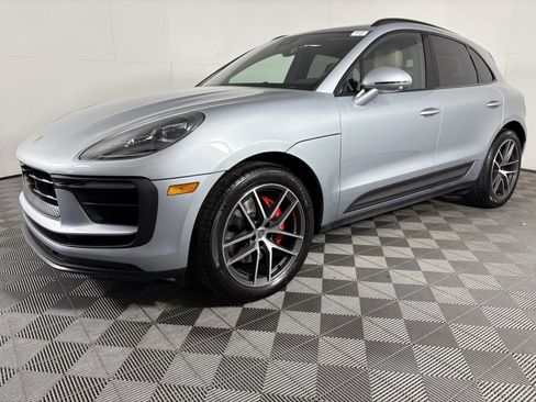 Used 2025 Porsche Macan S image 4