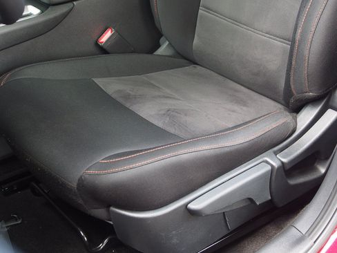 Used 2024 Nissan Sentra SR FWD image 17