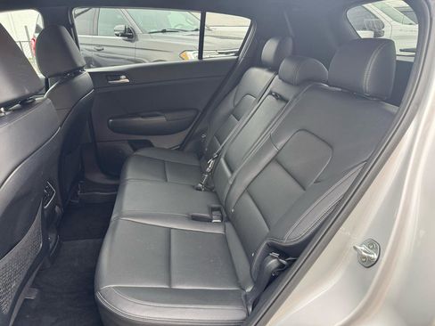 Used 2021 Kia Sportage S image 15