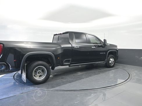 Used 2023 Chevrolet Silverado 3500 High Country image 15