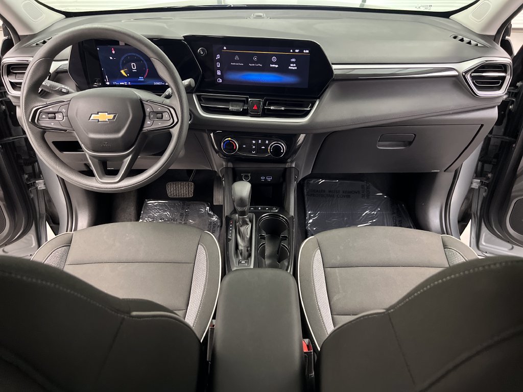 Used 2025 Chevrolet TrailBlazer LT AWD/4WD image 41