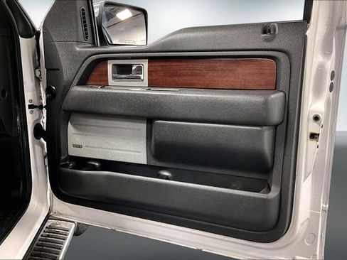 Used 2013 Ford F150 King Ranch w/ King Ranch Luxury Pkg image 29