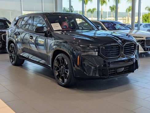 Used 2025 BMW XM Label Red image 2