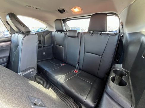 Used 2023 Toyota Highlander Limited AWD/4WD image 13