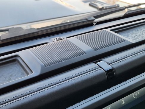 Used 2024 Jeep Wrangler Unlimited Rubicon image 22