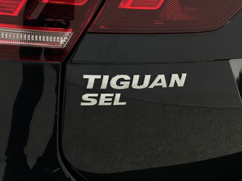 Used 2018 Volkswagen Tiguan SEL image 41