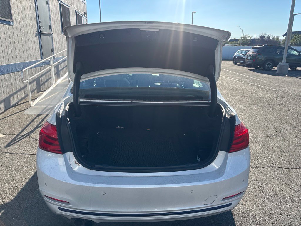 Used 2016 BMW 328i Sedan RWD image 7