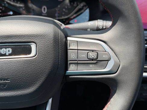 Used 2024 Jeep Compass Trailhawk AWD/4WD image 21