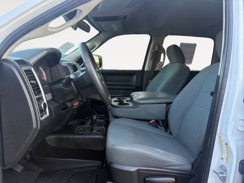 Used 2018 RAM 2500 Tradesman w/ Chrome Appearance Group image 2