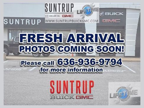 Used 2018 Nissan Titan SV w/ SV Convenience Package image 1