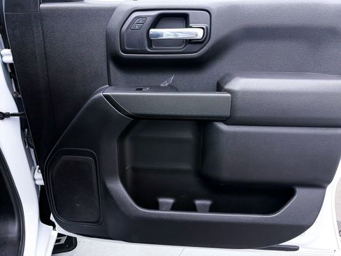 Used 2023 Chevrolet Silverado 1500 Custom image 30