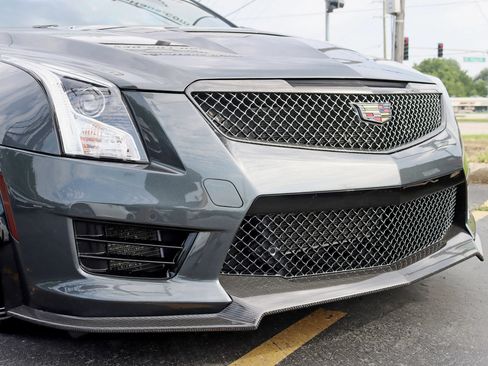 Used 2017 Cadillac ATS V w/ Luxury Package RWD image 10