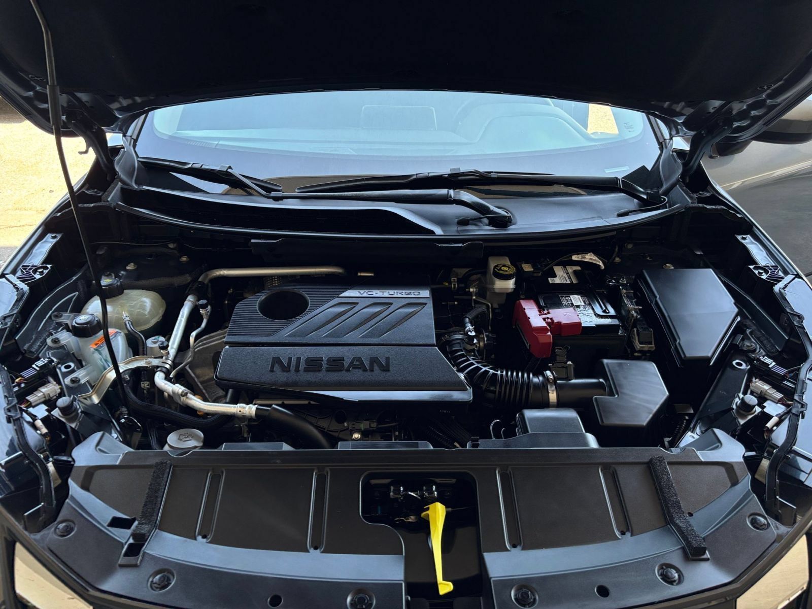 Used 2025 Nissan Rogue SV FWD image 33