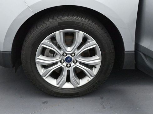 Used 2022 Ford Edge Titanium AWD/4WD image 40