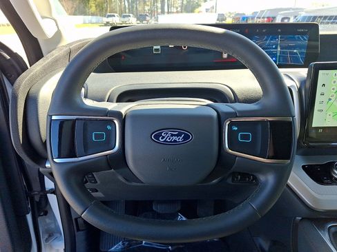 Certified 2025 Ford Expedition Max Active image 18