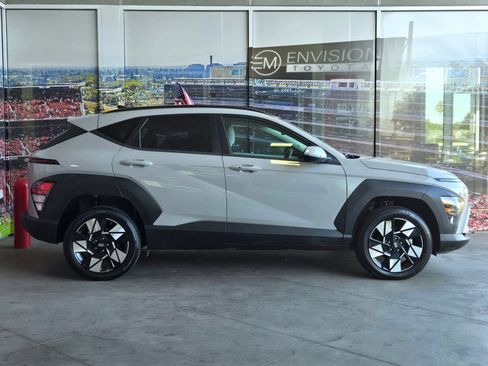 Used 2025 Hyundai Kona SEL AWD/4WD image 4
