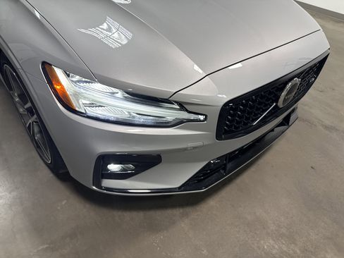 Used 2024 Volvo S60 B5 Core AWD/4WD image 43