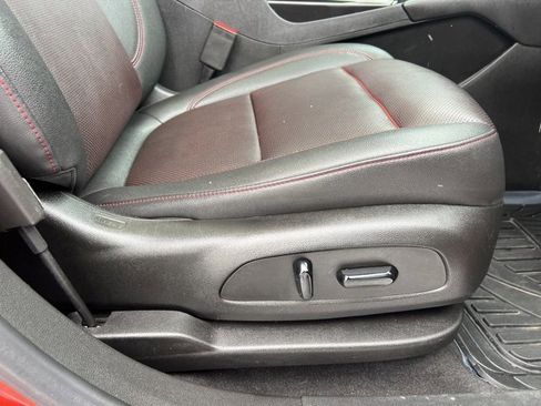 Used 2021 Chevrolet Blazer RS w/ Enhanced Convenience Package image 12