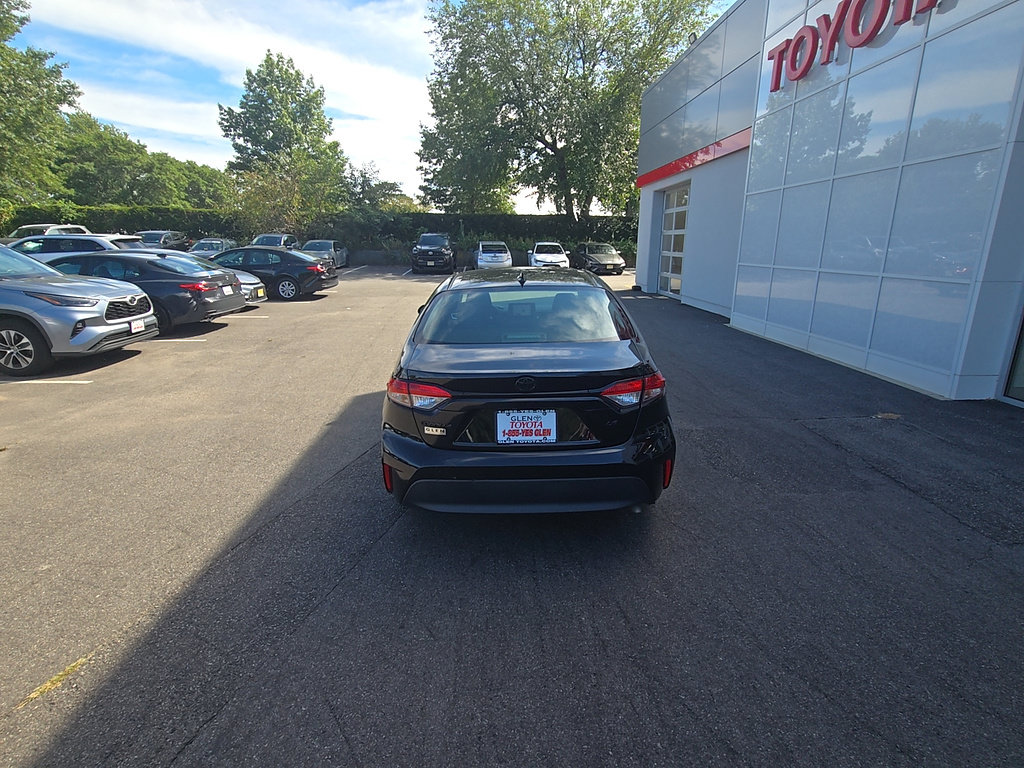Certified 2024 Toyota Corolla LE FWD image 5