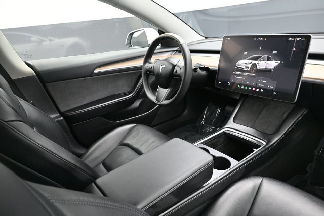Used 2023 Tesla Model 3 Standard Range RWD image 18