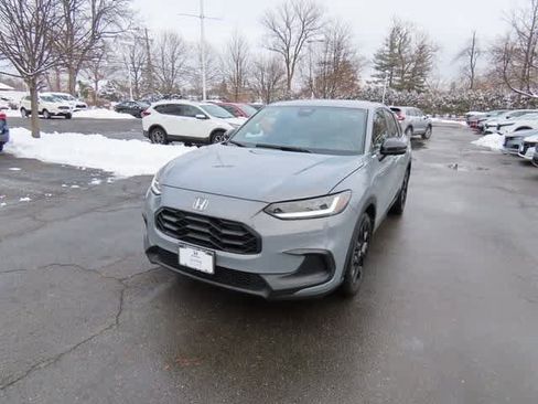 Used 2023 Honda HR-V Sport image 1