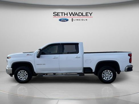 Used 2024 Chevrolet Silverado 2500 LT image 4