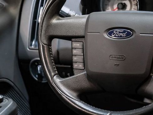 Used 2010 Ford Edge SEL image 28