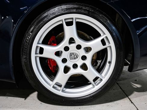 Used 2006 Porsche 911 Carrera S RWD image 47