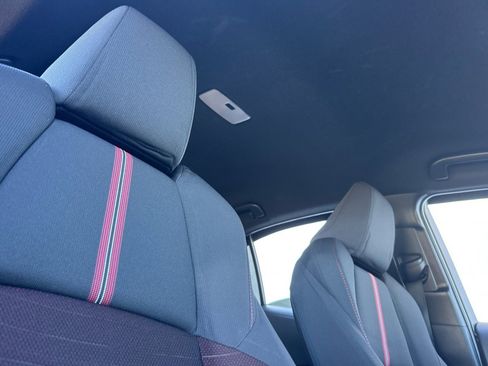 Used 2025 Toyota Corolla SE image 18