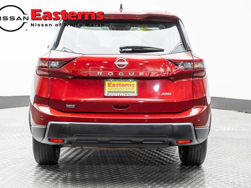 Used 2024 Nissan Rogue S AWD/4WD image 6