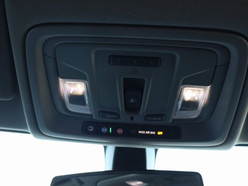 Used 2019 Chevrolet Silverado 1500 RST image 17