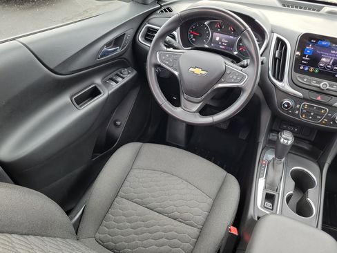 Used 2019 Chevrolet Equinox LT w/ Sun & Navigation Package image 13