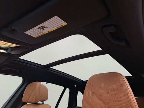 Certified 2025 BMW X5 xDrive50e w/ M Sport Package image 15