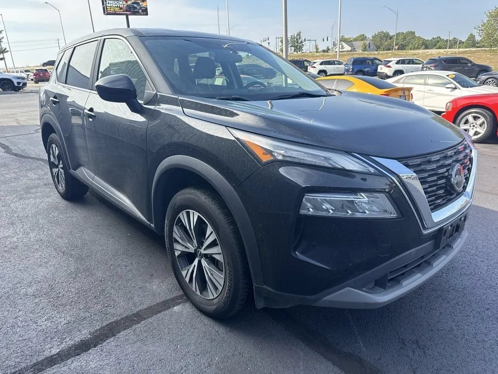 Used 2023 Nissan Rogue SV AWD/4WD image 5